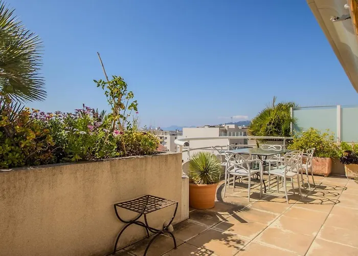 アパート Juan Les Pins Rooftop, 2 Avec Parking アンティーブ