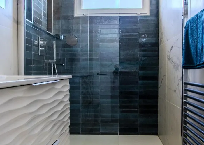 アパート Juan Les Pins Rooftop, 2 Avec Parking